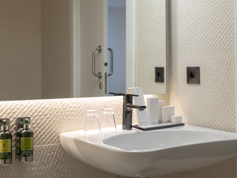 Attic Suite Amenities