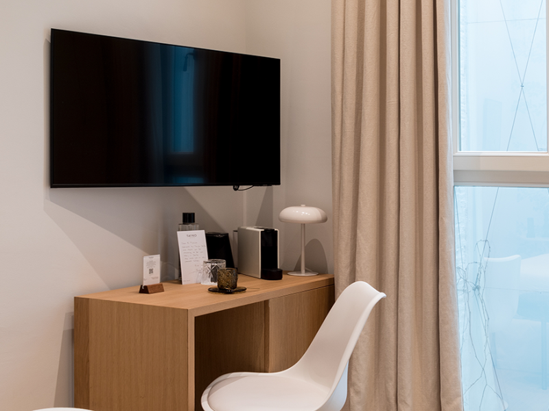 Individual Escritori Tv